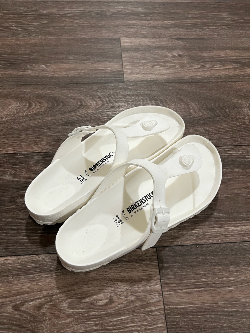 Birkenstock White Gizeh EVA Thong Sandals size EUR 41 / US 10 W or US 8 M